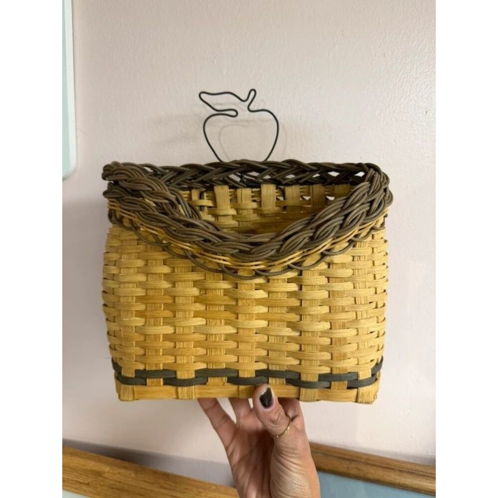 Wire Apple woven Basket Cottage Core farmhouse decor